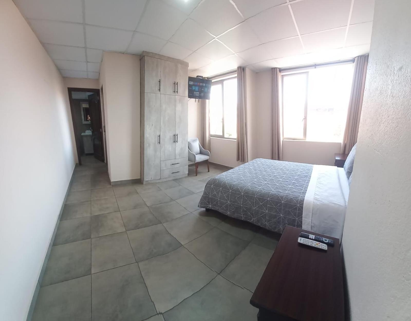 Stelar Hostal Cuenca Eksteriør billede