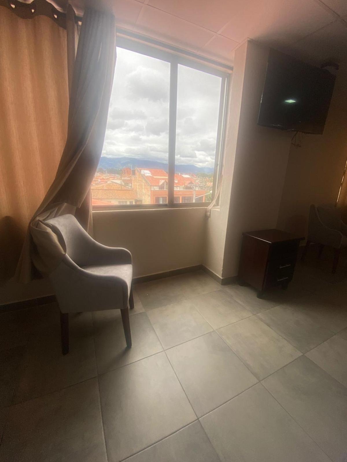 Stelar Hostal Cuenca Eksteriør billede