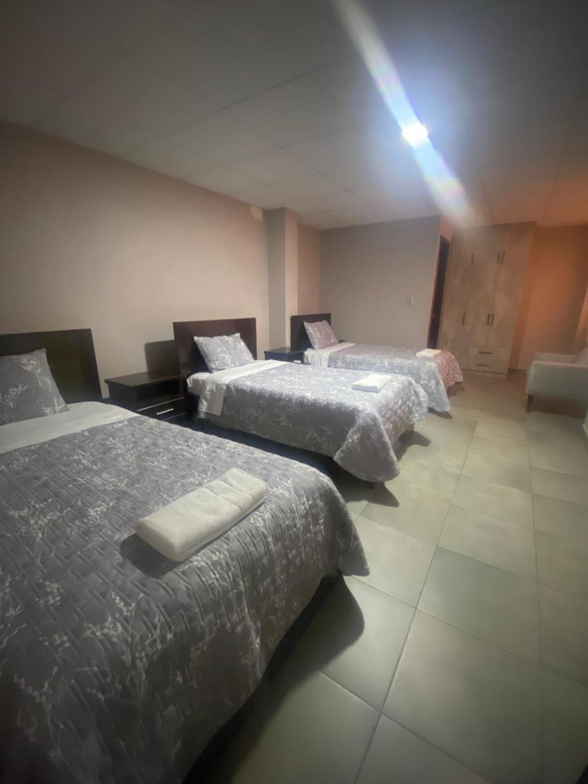 Stelar Hostal Cuenca Eksteriør billede