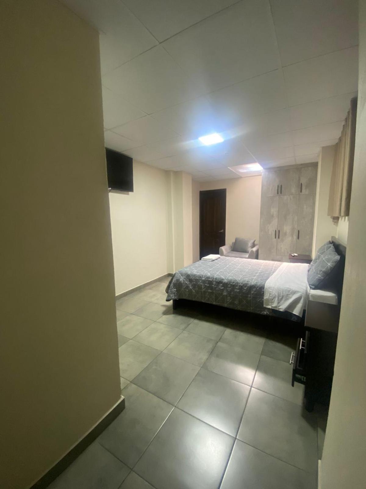 Stelar Hostal Cuenca Eksteriør billede